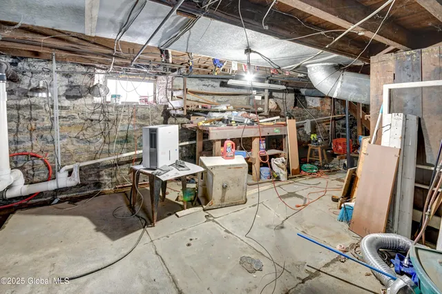 $149,900 | 110 Montgomery Street, Canajoharie, NY 13317