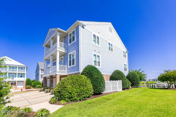 $3,250,000 | 104 Gallants Lane, Beaufort, NC 28516