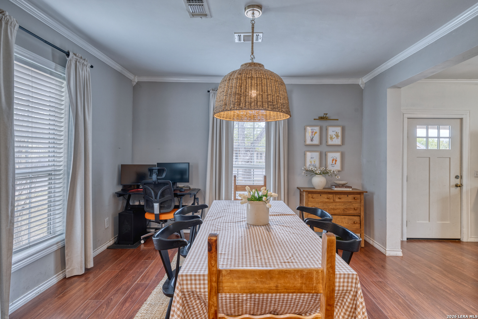 237 West Oak Street Uvalde, TX 78801 - Photo 13 of 28