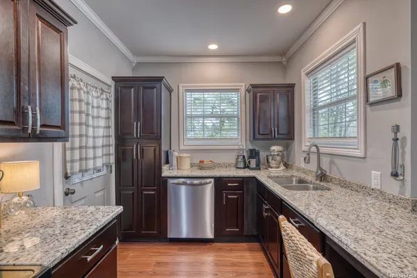 $249,900 | 237 West Oak Street, Uvalde, TX 78801