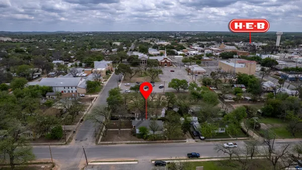 $249,900 | 237 West Oak Street, Uvalde, TX 78801