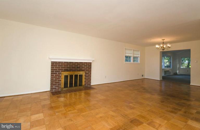 5222 Light Street Springfield, VA 22151 - Photo 11 of 28 Dining Room #2