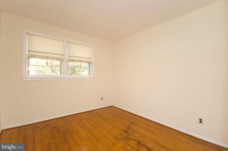 5222 Light Street Springfield, VA 22151 - Photo 24 of 28 Bedroom #1