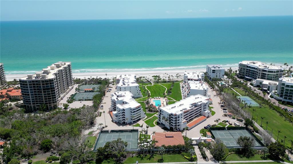 1425 Gulf Of Mexico Drive, Unit 408 Longboat Key, FL 34228 - Photo 4 of 45