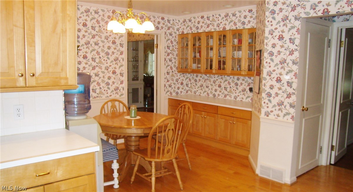 92 Wolcott Road Akron, OH 44313 - Photo 8 of 31 Gallery Image 8