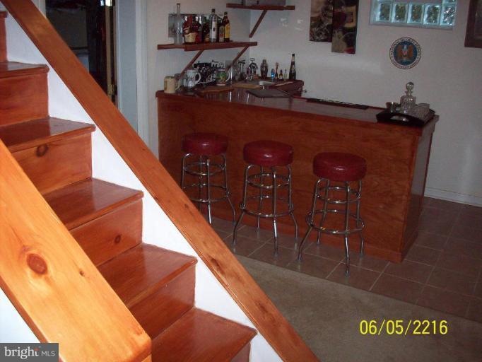 40 Mansion Road Linthicum Heights, MD 21090 - Photo 3 of 12 Wet Bar