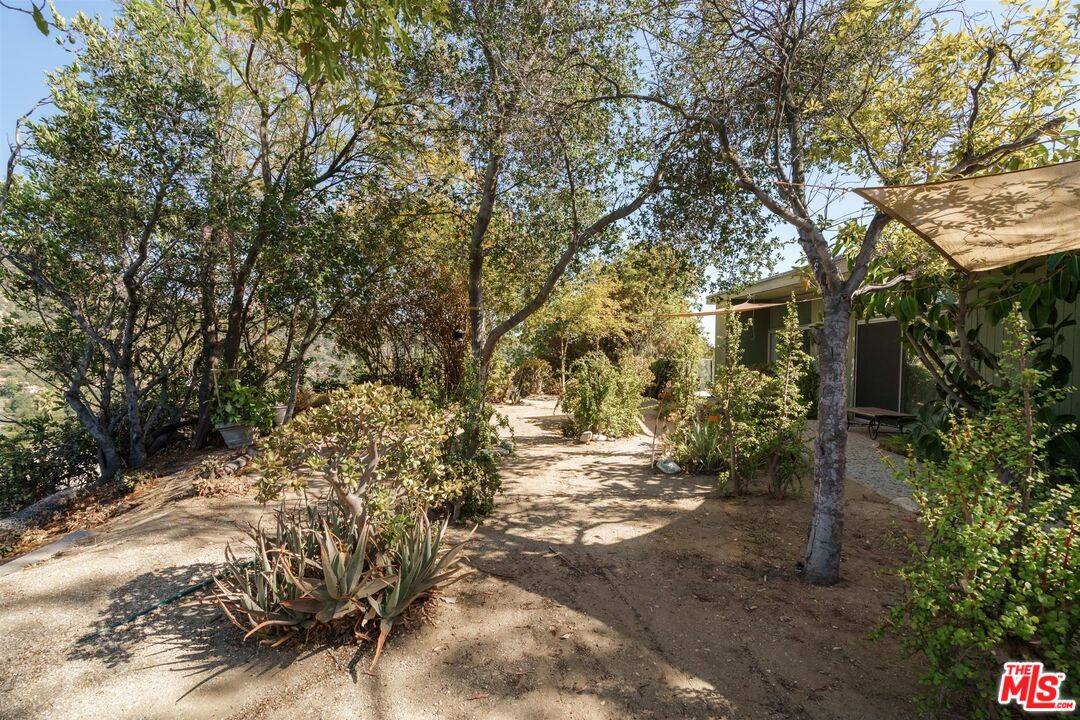 2885 Edgewick Road Glendale, CA 91206 - Photo 52 of 75