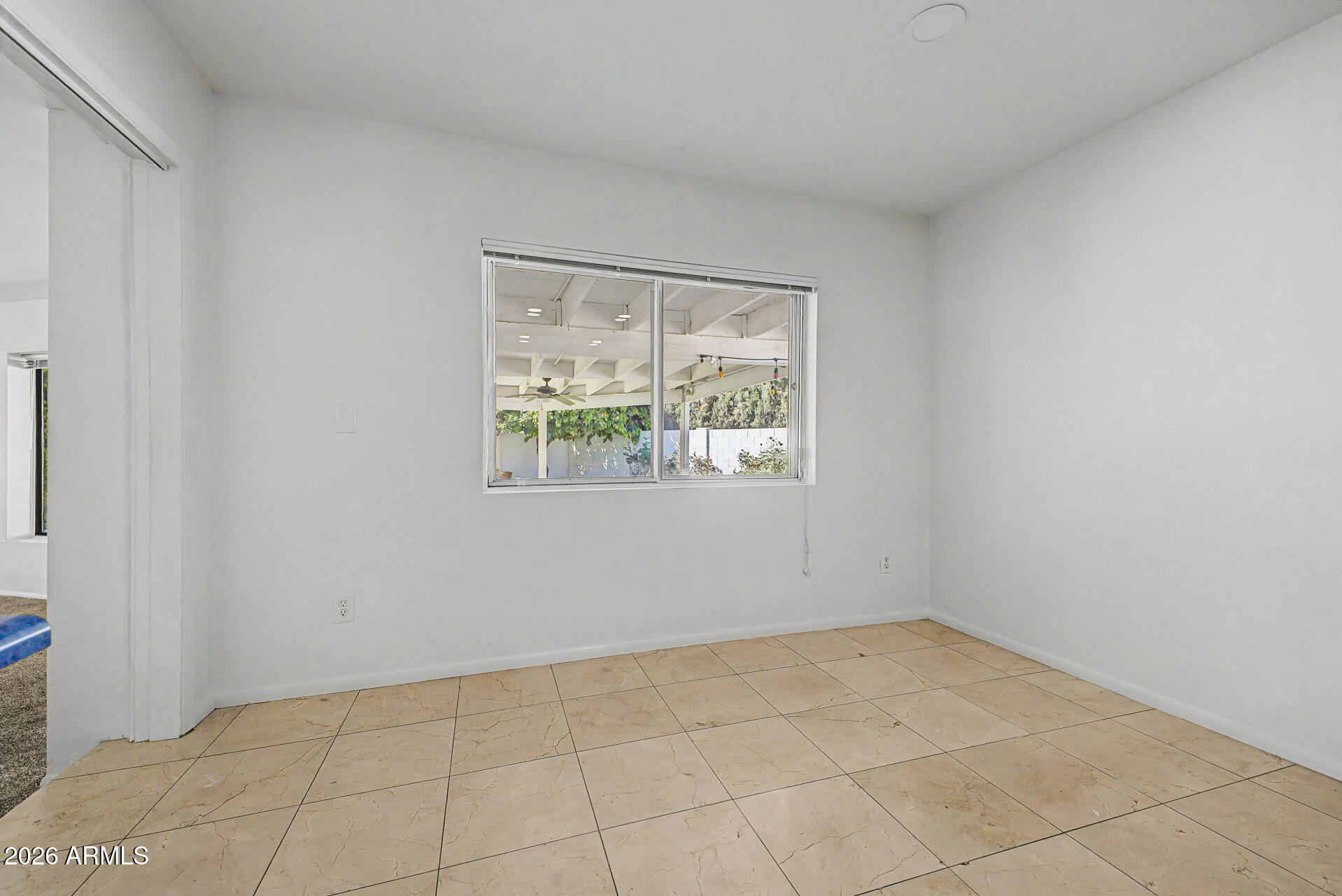 621 East Calavar Road Phoenix, AZ 85022 - Photo 11 of 41 Dining Room