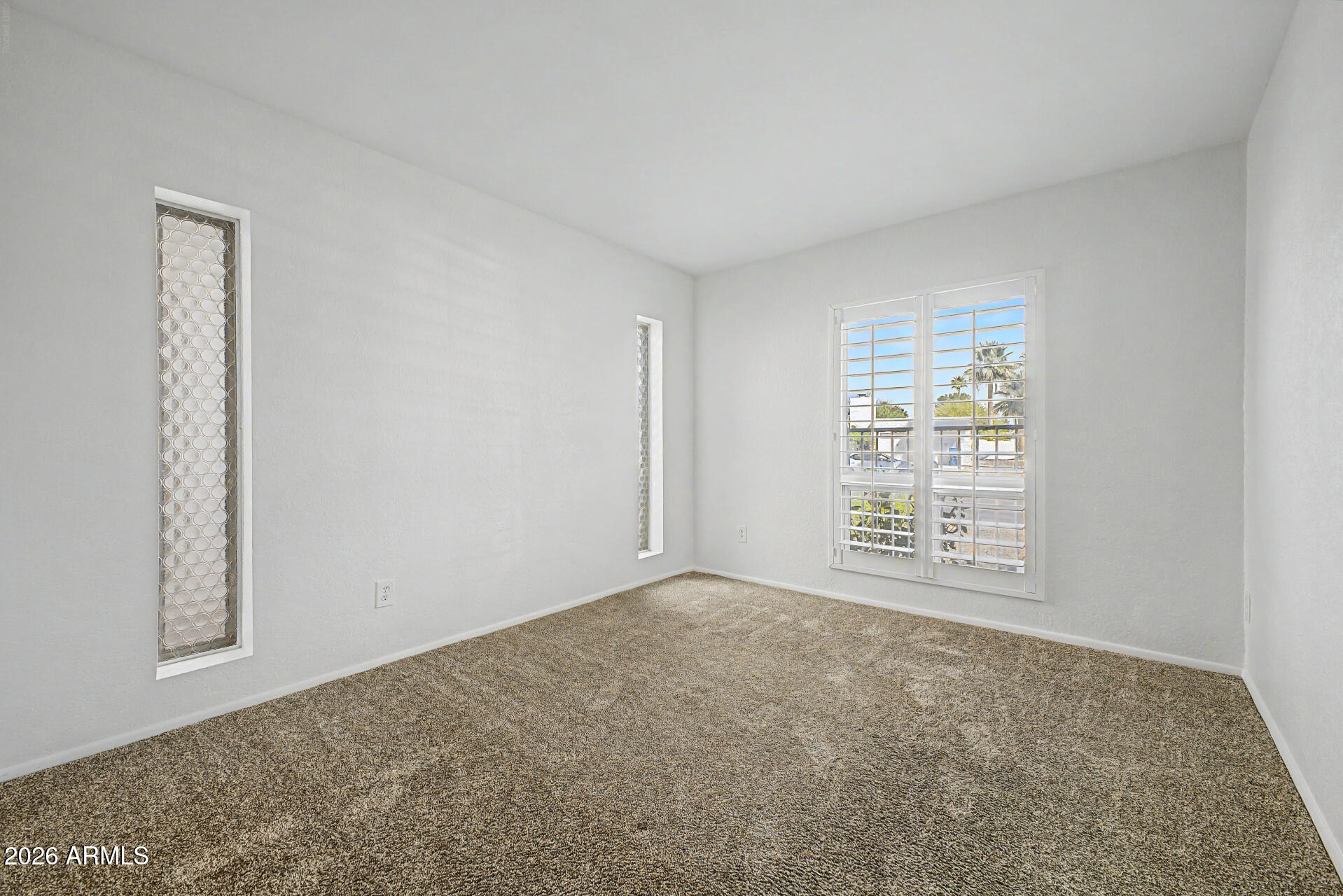 621 East Calavar Road Phoenix, AZ 85022 - Photo 22 of 41 Second Bedroom