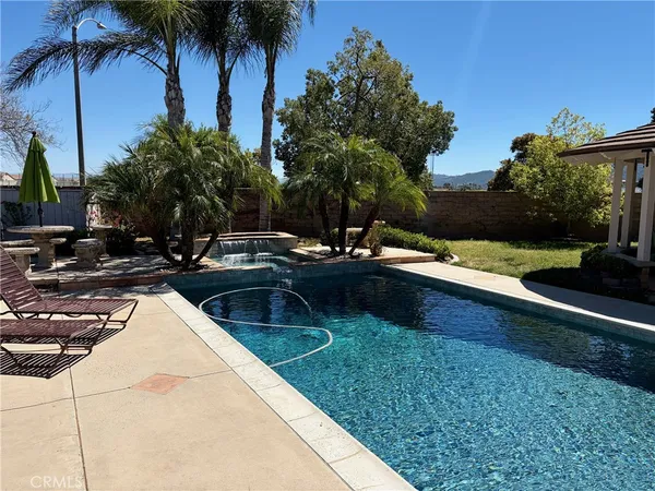 $1,695 | 23922 Conestoga Avenue, Murrieta, CA 92562