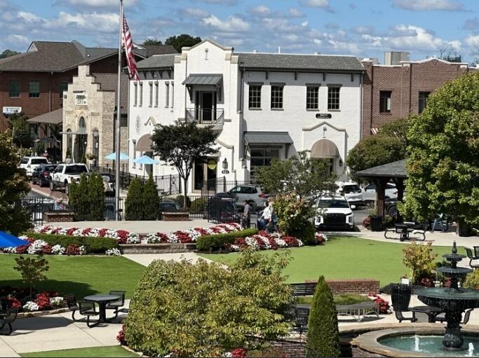 8850 Snowy Owl Road, Unit 105 Ooltewah, TN 37363 - Photo 10 of 11 Screenshot_31-1-2026_182441_www.cambridg