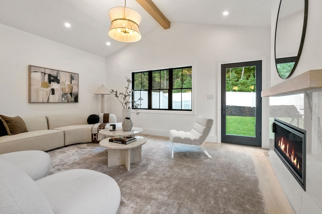 71 Cloverdale Road, Unit 71 Newton, MA 02461 - Photo 12 of 38