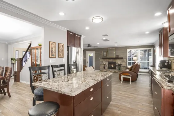 $499,900 | 5443 Apple Blossom Lane, Friendswood, TX 77546