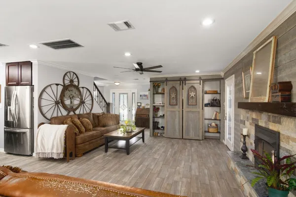 $499,900 | 5443 Apple Blossom Lane, Friendswood, TX 77546