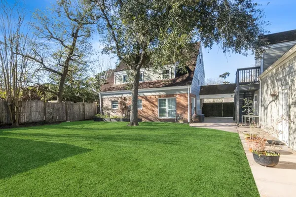 $499,900 | 5443 Apple Blossom Lane, Friendswood, TX 77546