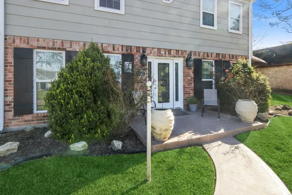 $499,900 | 5443 Apple Blossom Lane, Friendswood, TX 77546