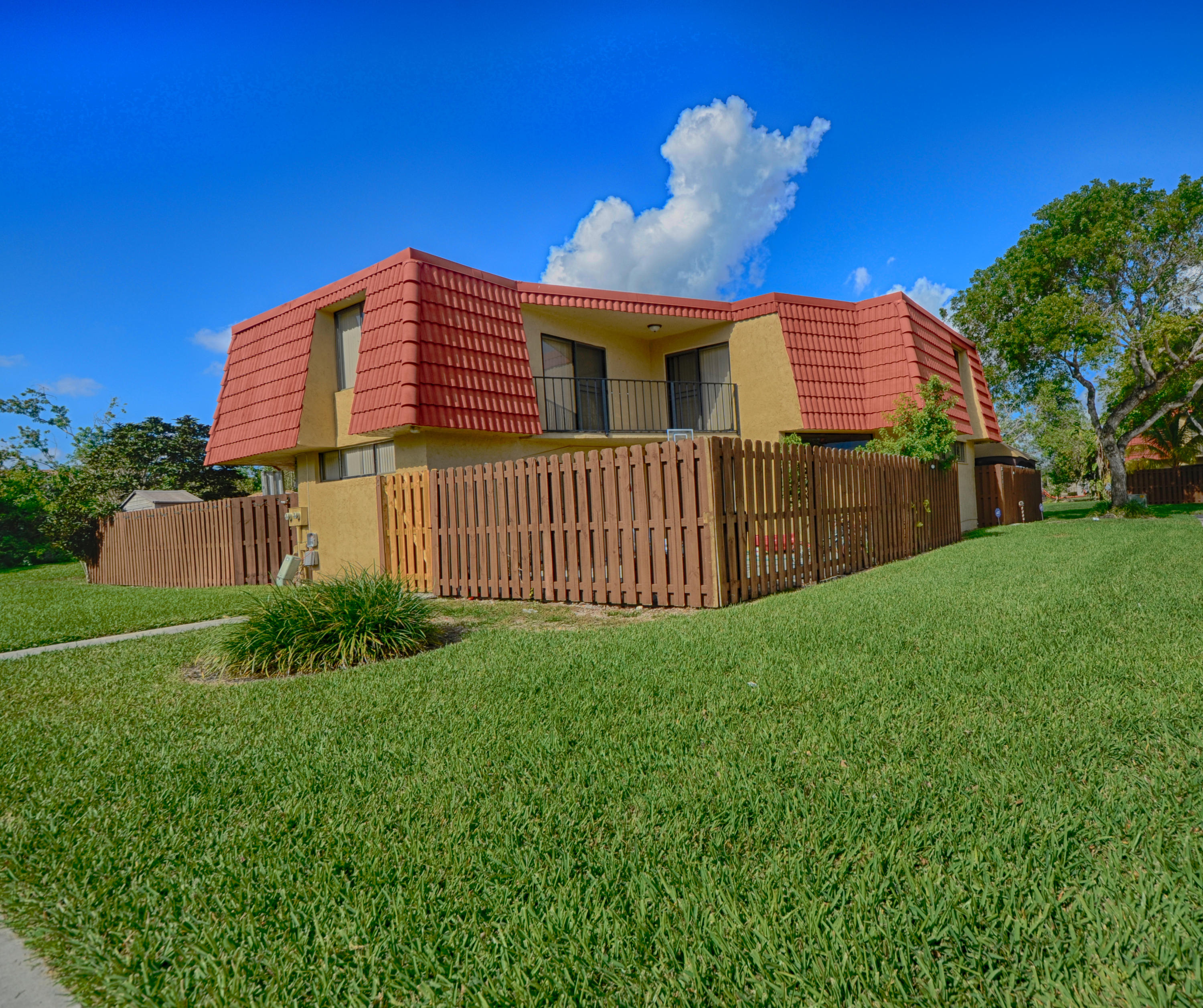 8401 Trent Court, Unit C Boca Raton, FL 33433 - Photo 1 of 2 Boca Rio