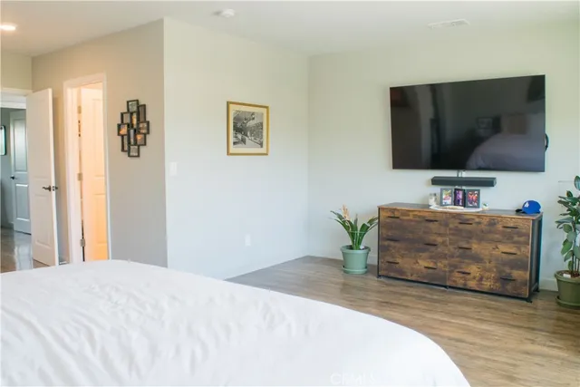 $2,850,000 | 542 North Kilkea Drive, Los Angeles, CA 90048