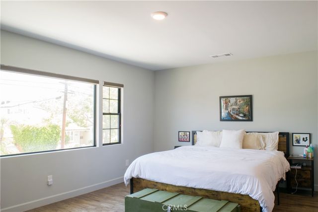 $2,850,000 | 542 North Kilkea Drive, Los Angeles, CA 90048