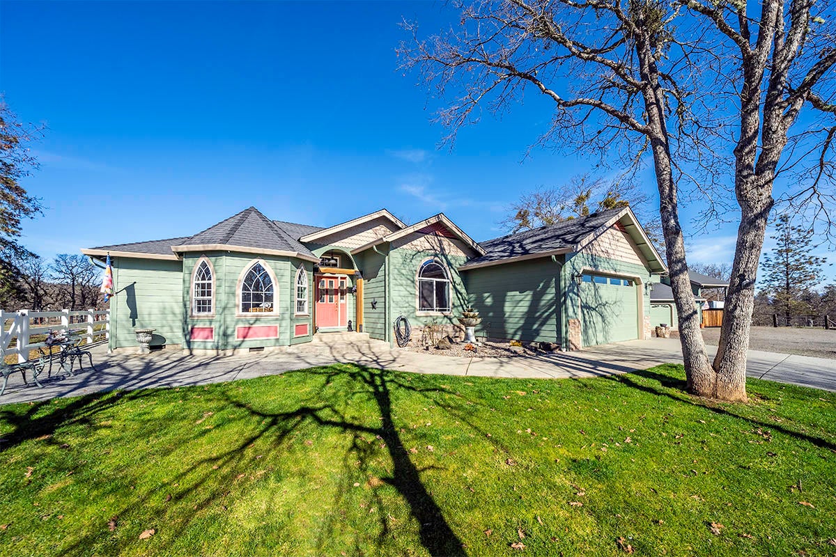 6400 Dodge Road White City, OR 97503 - Photo 1 of 42 DSC04074-HDR-2