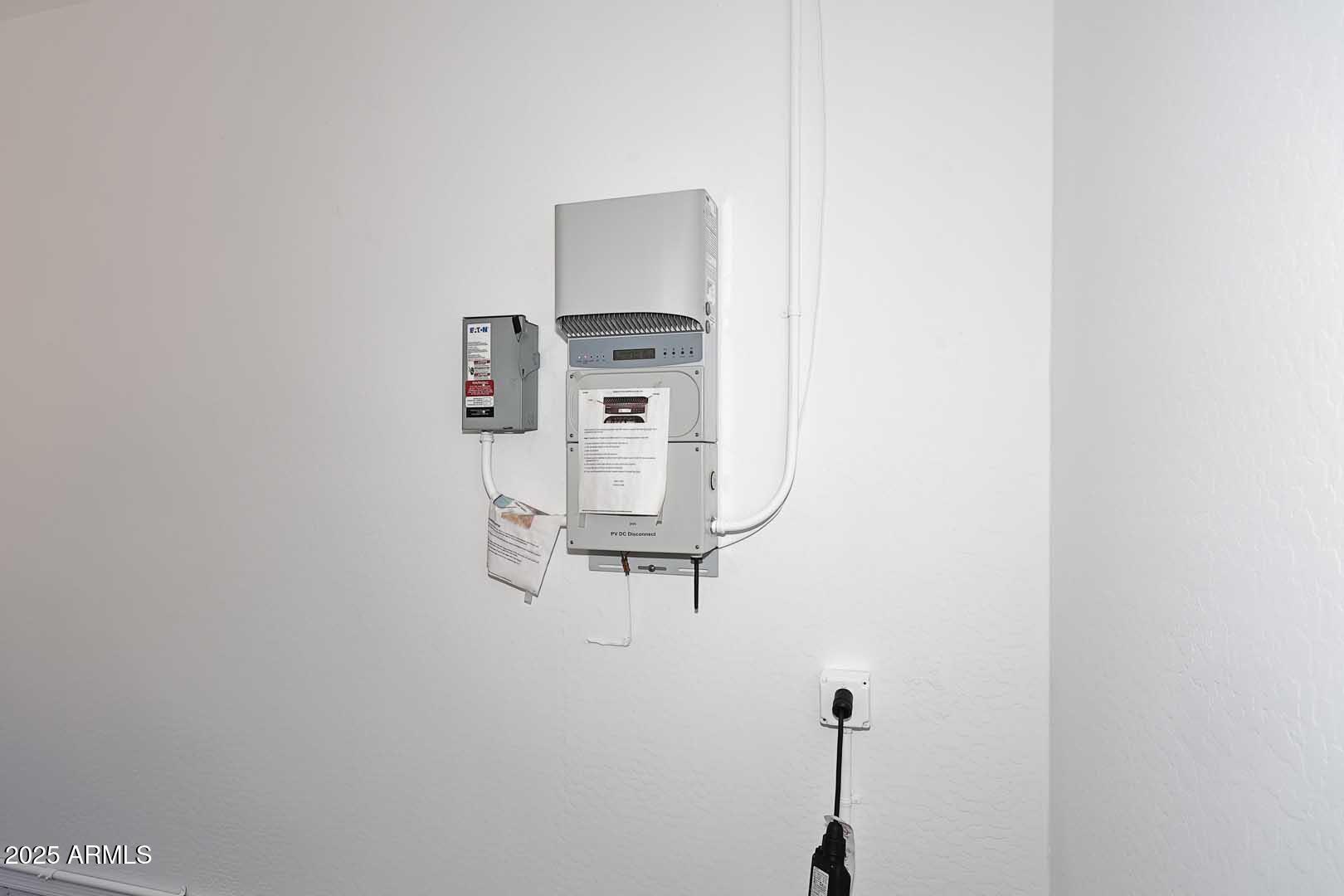 3644 North 15th Street Phoenix, AZ 85014 - Photo 26 of 26 a close view of door lock