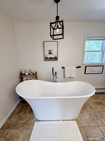 $525,000 | 18 Deerfield Drive, Broad Brook, CT 06016