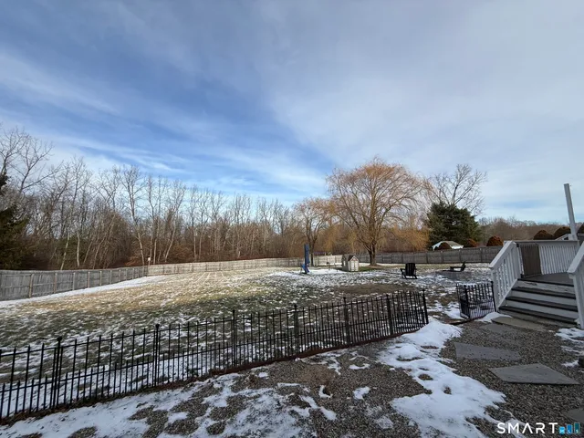 $525,000 | 18 Deerfield Drive, Broad Brook, CT 06016