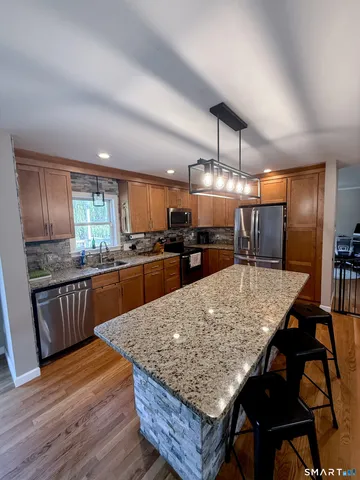 $525,000 | 18 Deerfield Drive, Broad Brook, CT 06016