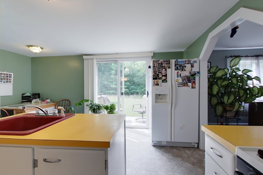 538 Main Street Townsend, MA 01474 - Photo 7 of 37