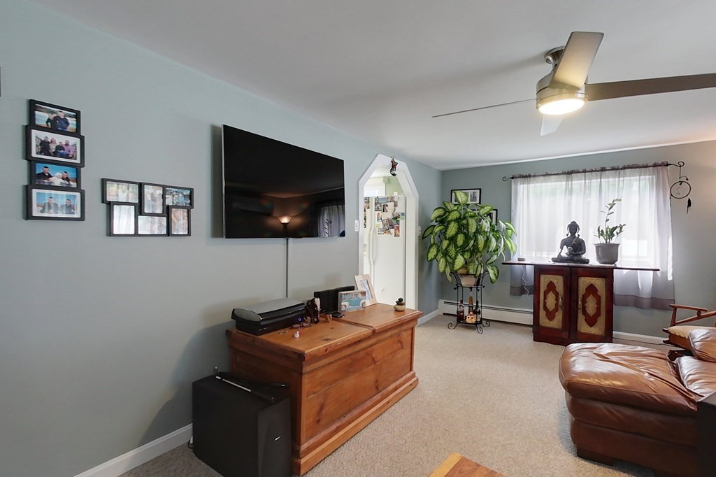 538 Main Street Townsend, MA 01474 - Photo 8 of 37