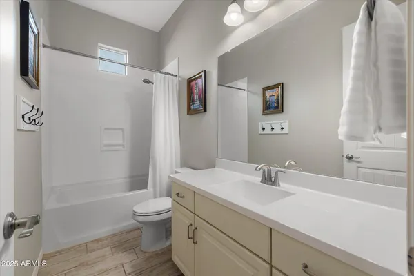 $650,000 | 2527 South Quaintance Street, Gilbert, AZ 85295