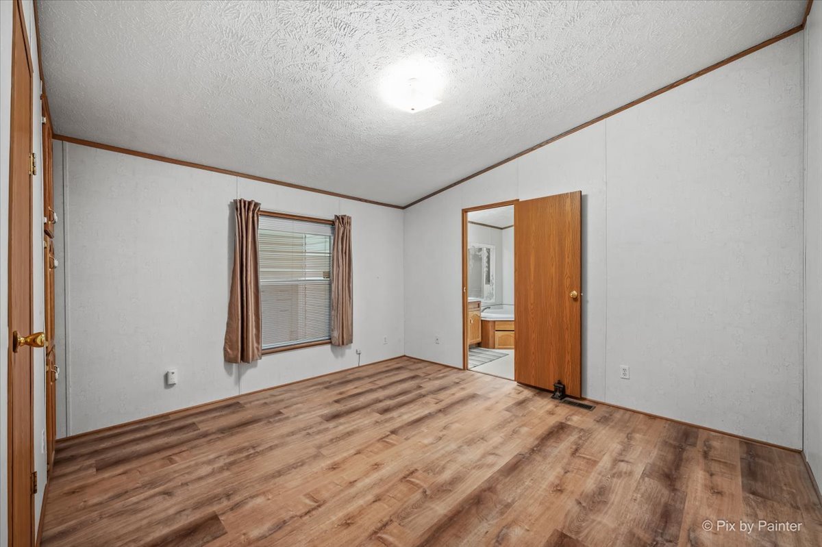 1130 Country Club Road Elgin, IL 60123 - Photo 14 of 33 Gallery Image 14