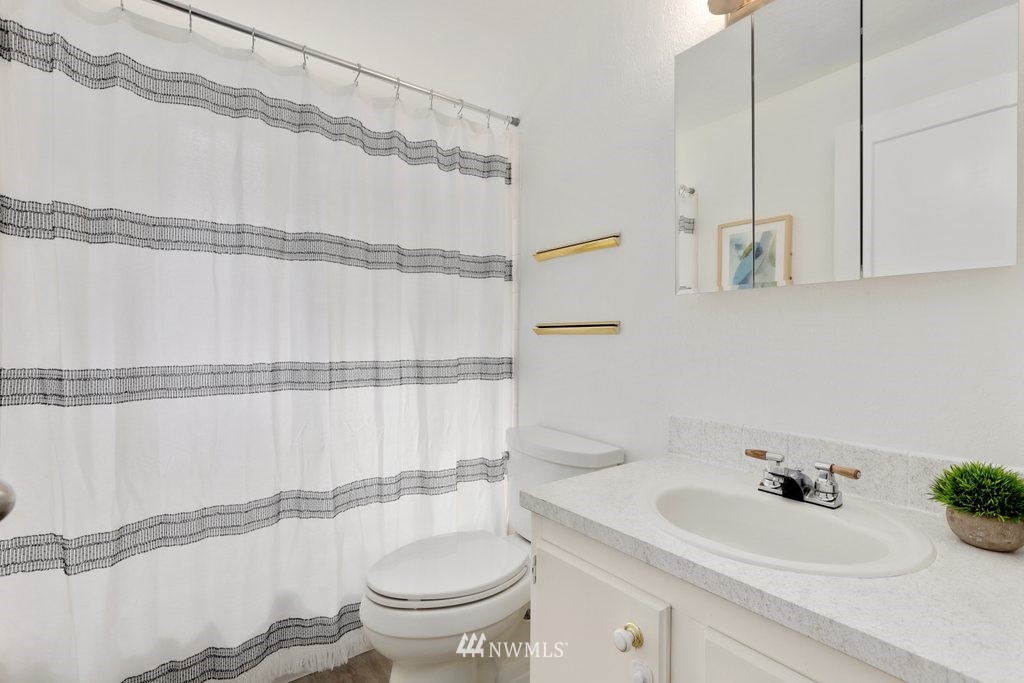 21317 2nd Drive Southeast Bothell, WA 98021 - Photo 20 of 38