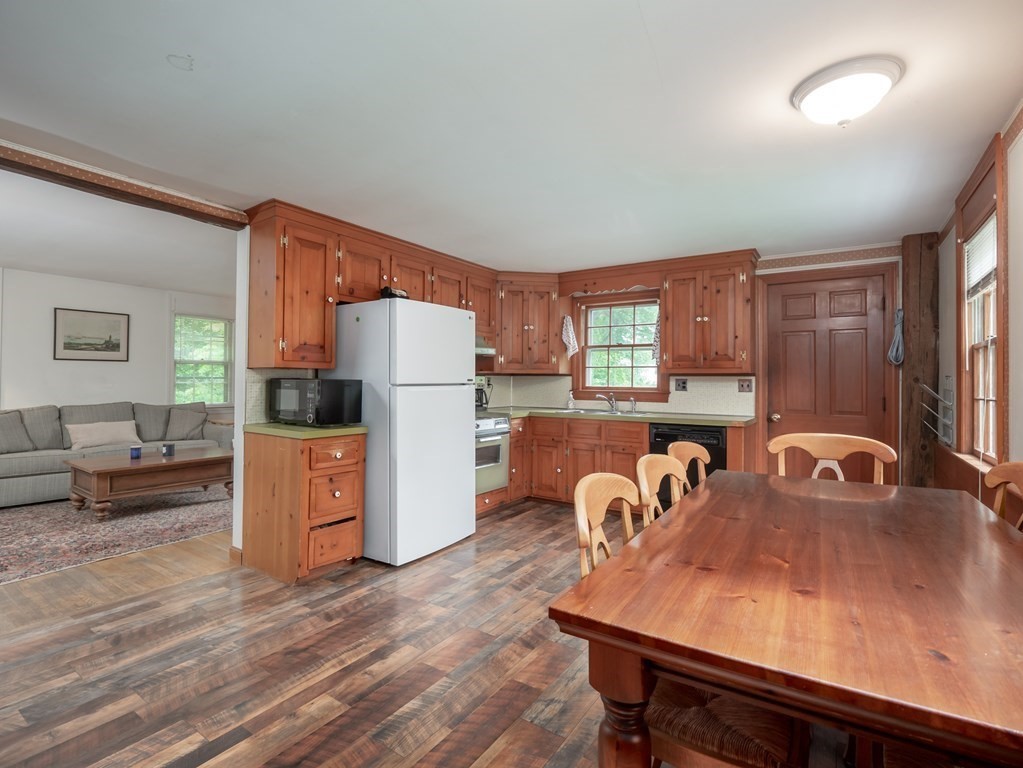 19 Frances Hill Road Westford, MA 01886 - Photo 2 of 8