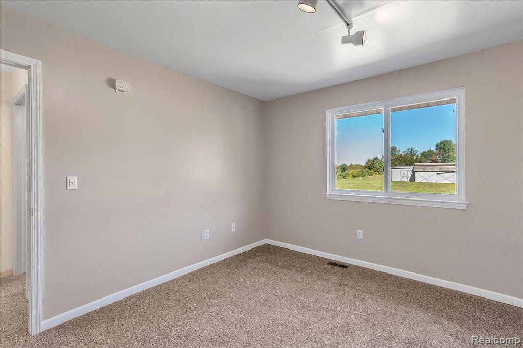 1340 Mower Road Pinckney, MI 48169 - Photo 24 of 54 Gallery Image 24
