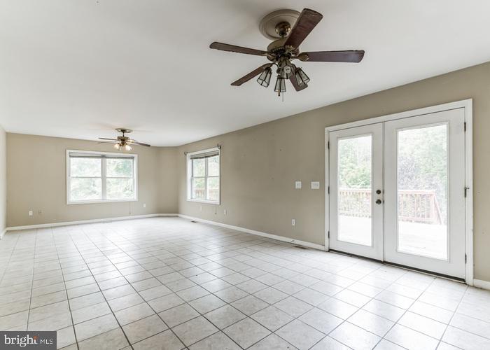 5267 Rustic Way Lothian, MD 20711 - Photo 3 of 18