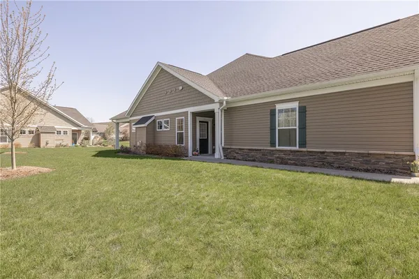 $329,000 | 801 Rivers Run, Henrietta, NY 14586