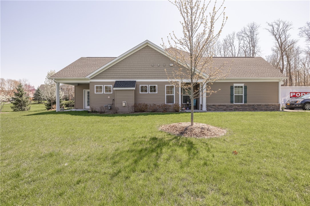 801 Rivers Run Henrietta, NY 14586 - Photo 2 of 37