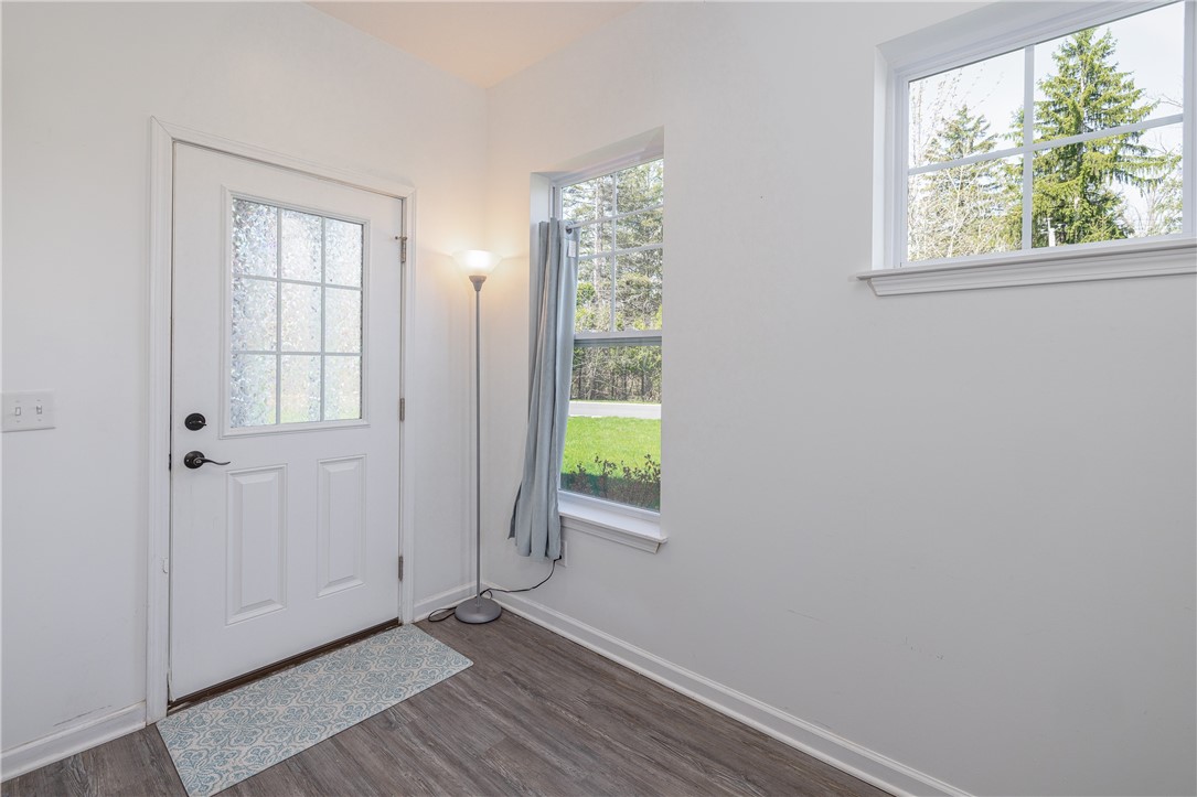 801 Rivers Run Henrietta, NY 14586 - Photo 4 of 37