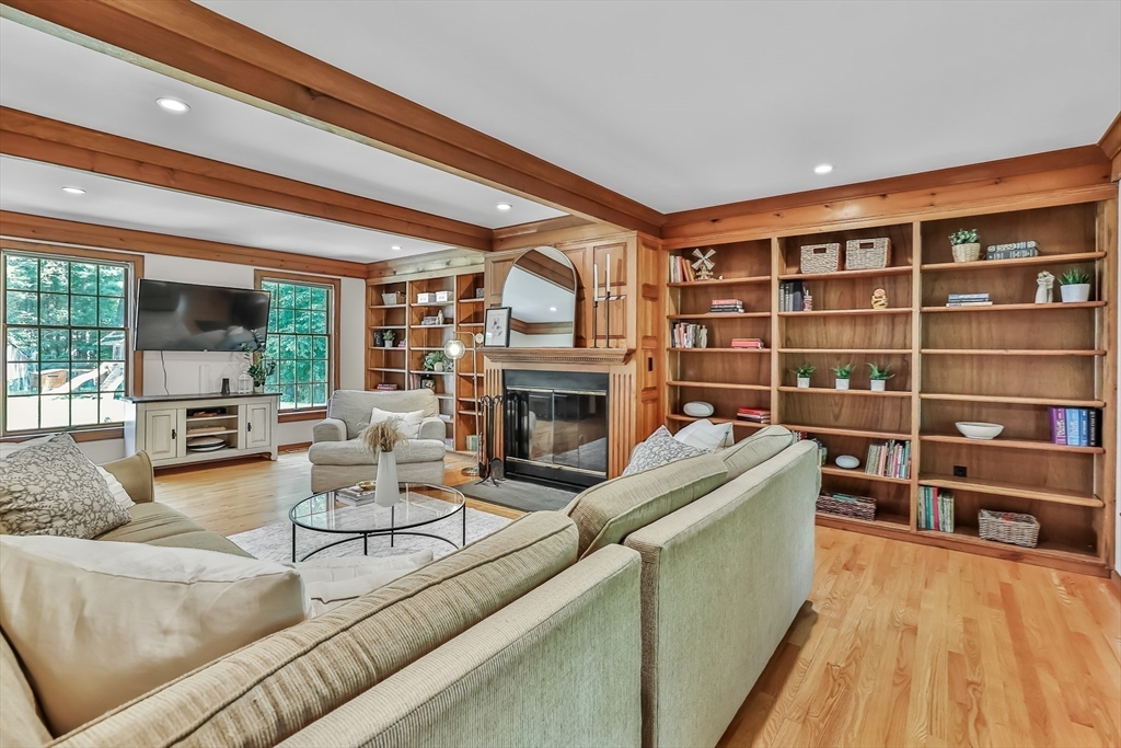 43 Groton Road Shirley, MA 01464 - Photo 15 of 42