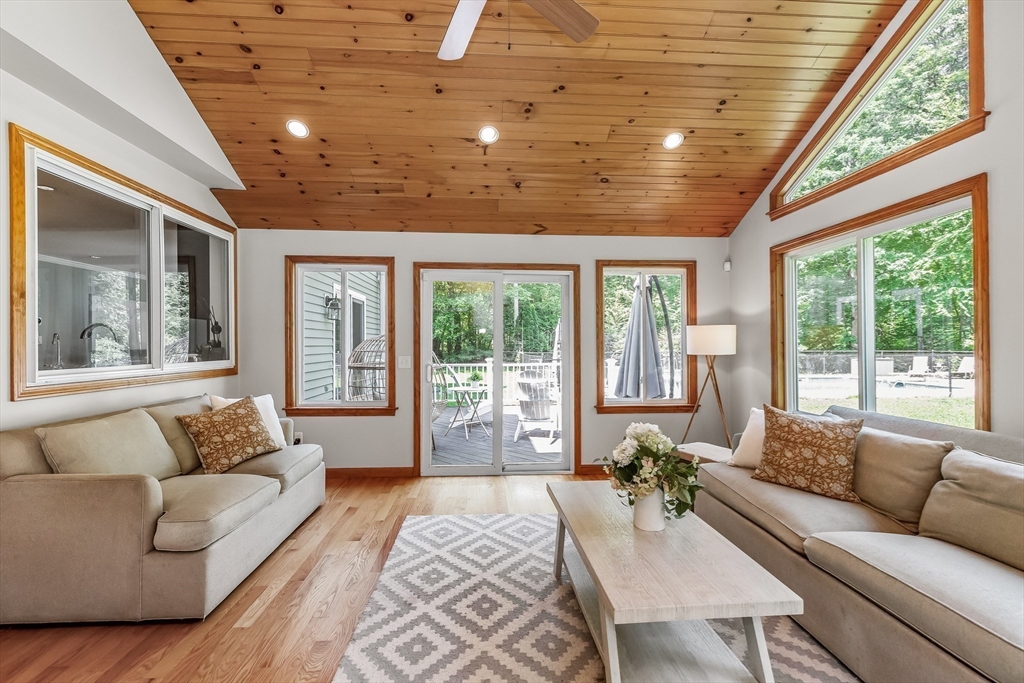 43 Groton Road Shirley, MA 01464 - Photo 17 of 42