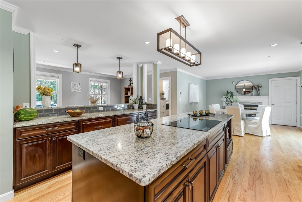 43 Groton Road Shirley, MA 01464 - Photo 6 of 42