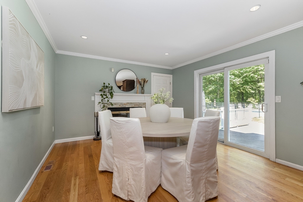 43 Groton Road Shirley, MA 01464 - Photo 7 of 42