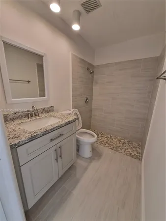 $2,700 | 17316 Northwest 63rd Avenue, Hialeah, FL 33015