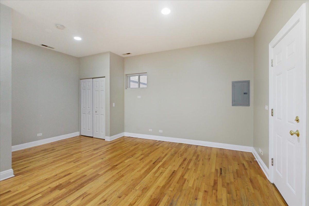 1638 West Warren Boulevard, Unit 1R Chicago, IL 60612 - Photo 5 of 10