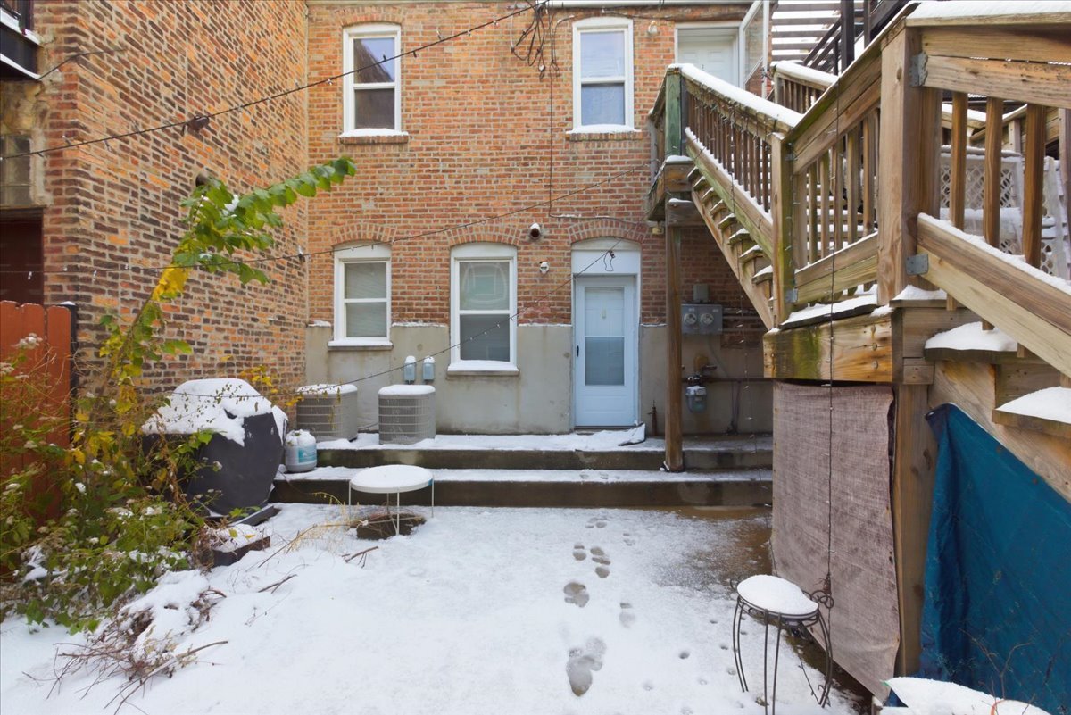 1638 West Warren Boulevard, Unit 1R Chicago, IL 60612 - Photo 7 of 10