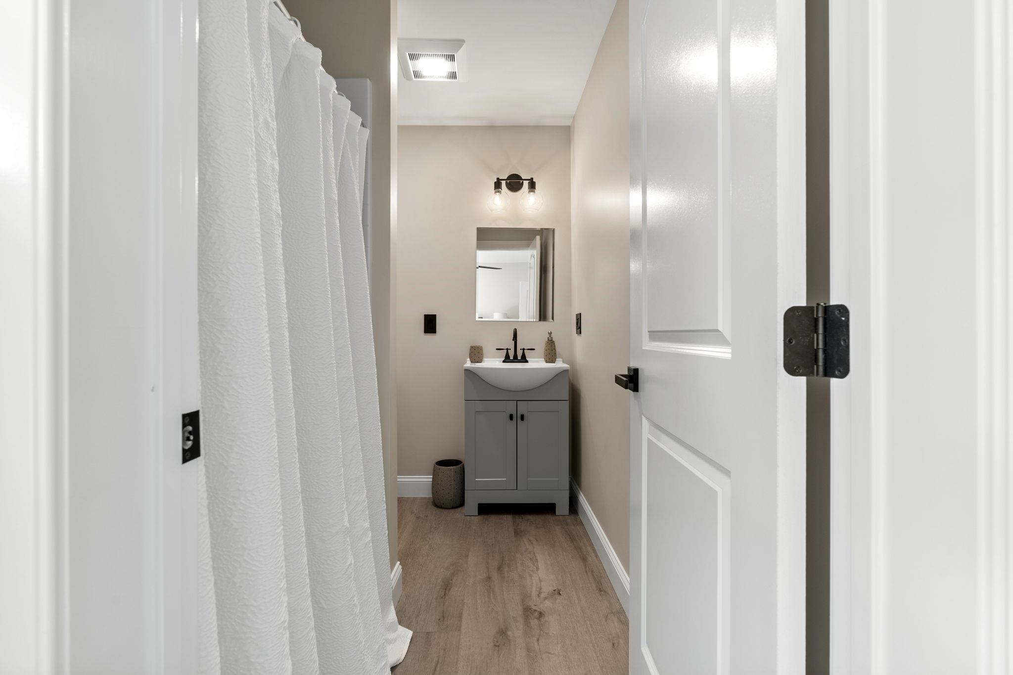 6 Allen Road Windham, NH 03087 - Photo 31 of 40