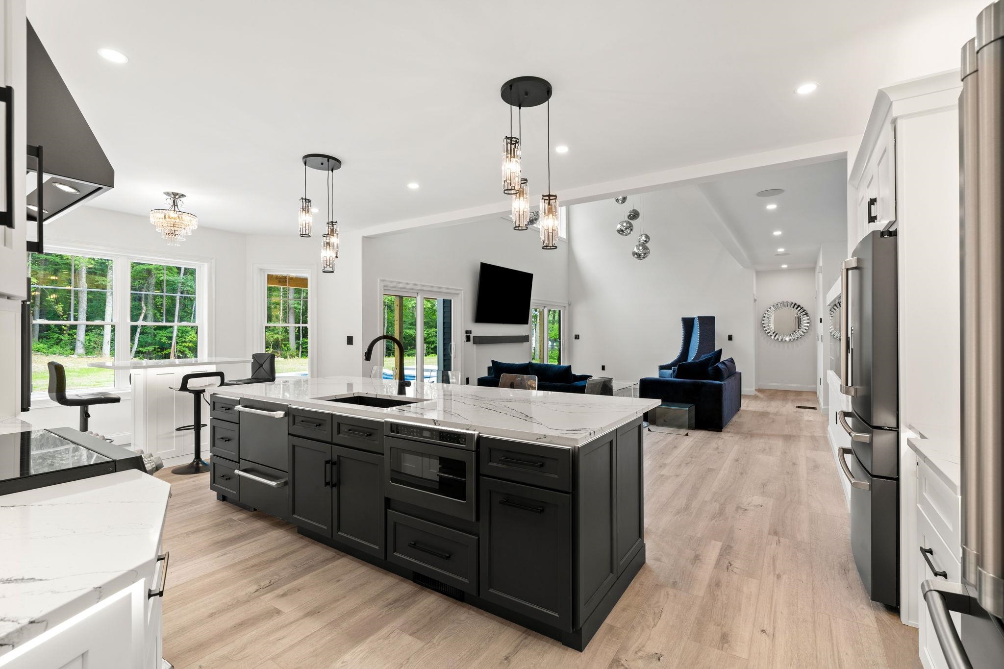 6 Allen Road Windham, NH 03087 - Photo 5 of 40