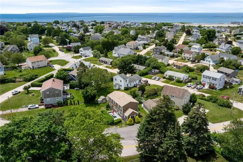 $895,000 | 20 Saltaire Avenue, Narragansett, RI 02882