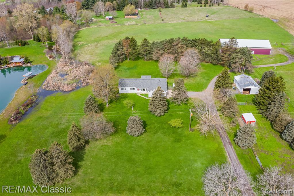 10161 Stow Road Webberville, MI 48892 - Photo 4 of 39